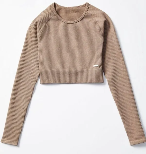 Lilias Athletic Crop Top Long Sleeve Top - Image 3
