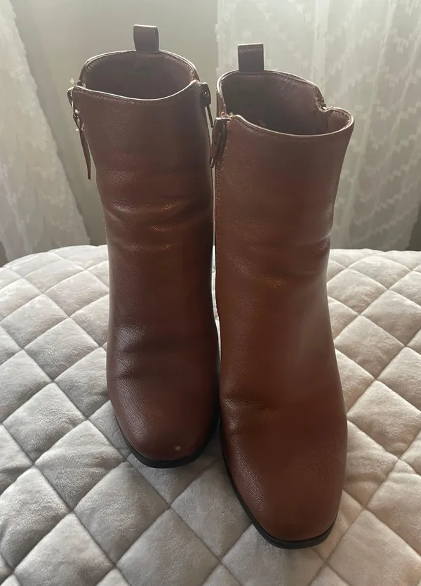 Jessica cline Brown Leather Booties - Image 2