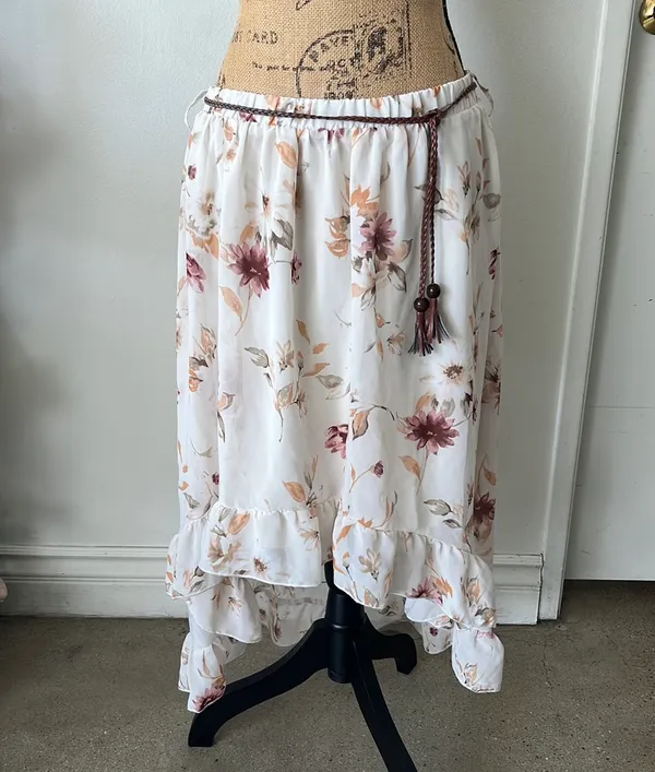 Boutique Floral Hi-Lo Skirt - Image 3