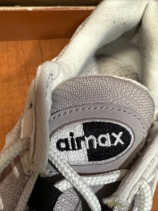 Nike Light Beige and White Air Max Trainers - Image 2