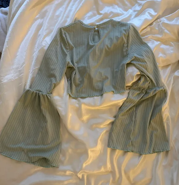 Nasty Gal Flare Sleeve Crop Top - Image 4