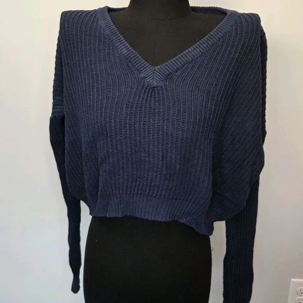 Brandy Melville Cotton Navy Blue Ribbed Cropped V Neck Pullover Sweater One Size - Image 2