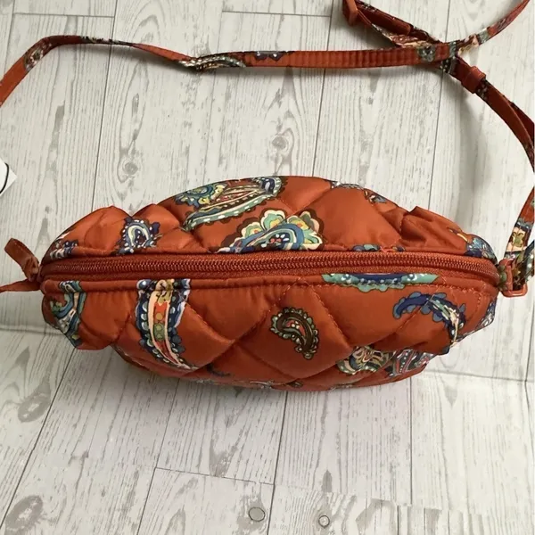 Vera Bradley Camera‎ Crossbody Bag Purse Lightweight Burnt Orange Manor Paisley - Image 4