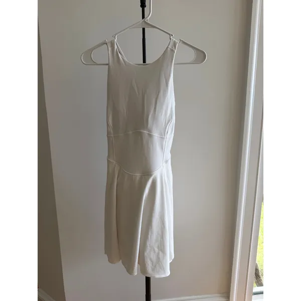 Lululemon Court Crush Dress Size 4 in White - Image 5