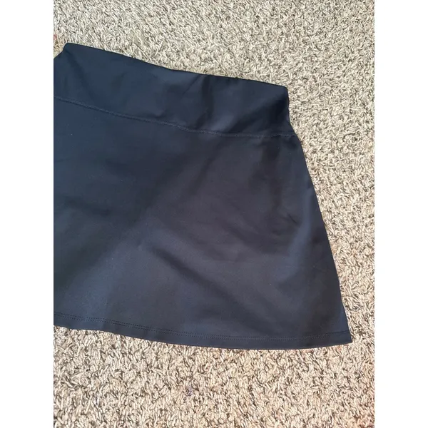 Zobha‎ Women's Mini Black Skort Size Medium - Image 3