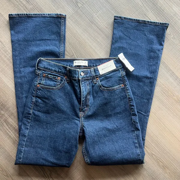 Abercrombie High Rise Bootcut Jeans - Image 5