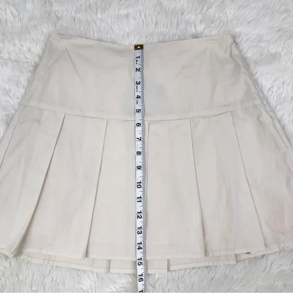 LE LIS Pleated Mini Skirt Small Cream Beige Preppy Tennis Schoolgirl Clean Girl‎ - Image 10