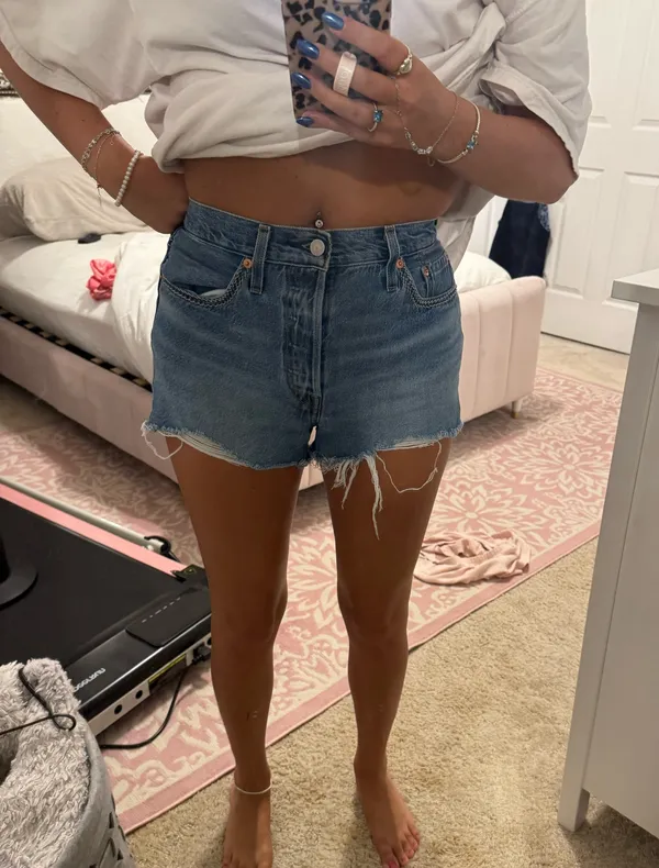 Levi’s 501 Shorts - Image 2