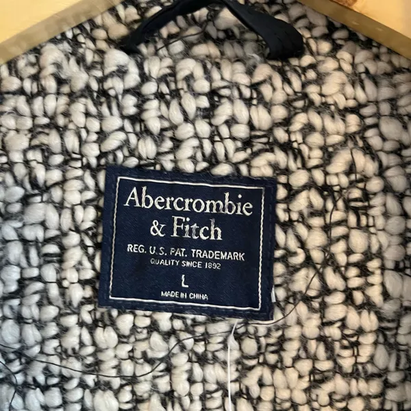 Abercrombie and Fitch Textured Oversized Wool Blend Blazer Jacket - Image 4