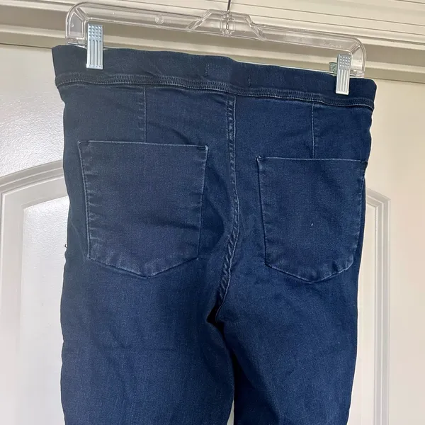 Free People - Denim Elastic Waist Jeans - brand new condition! 👖 - Image 8