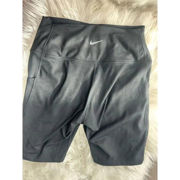 Nike women’s shorts with pockets size medium NWT workout attire shorts - Image 2