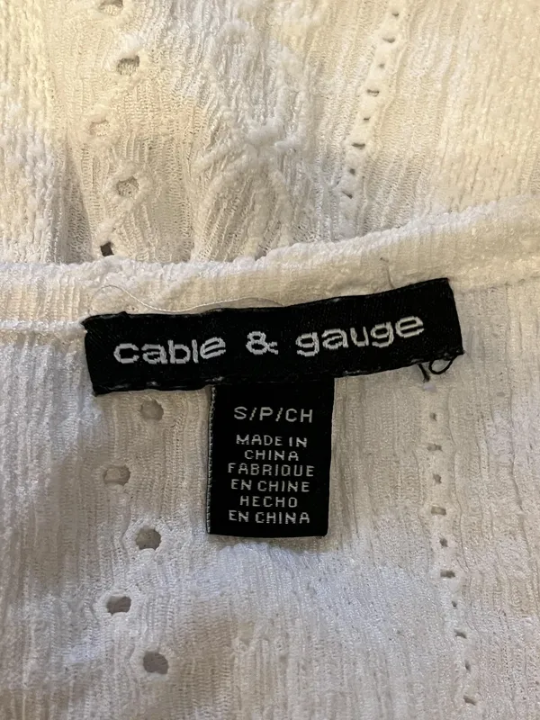 Cable & Gauge Shirt Womens Small White Ruffle Cold Shoulder Eyelet Summer Top - Image 5