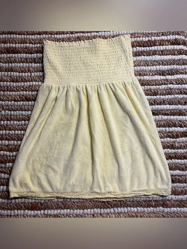 Aeropostale Y2K style Butter Yellow Strapless Smocked babydoll shirt dress - Image 3