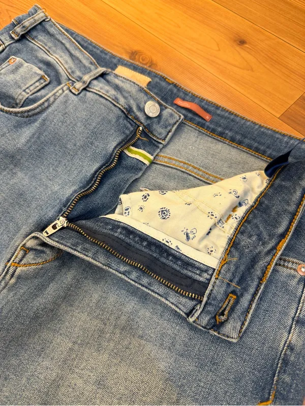 Anthropologie Pilcro Retro High Rise Flare Jeans Medium Wash Stretch Women’s 32 - Image 8