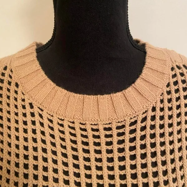 Tan crochet knit sweater with openwork pattern, size M Short sleeve Layer Size M - Image 3