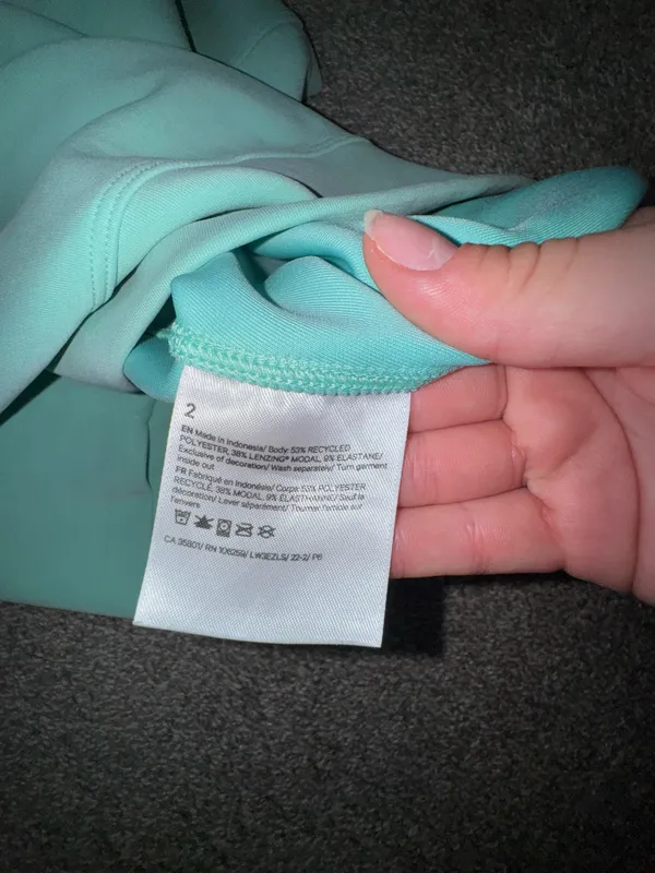 Lululemon Sweatshirt - Image 4