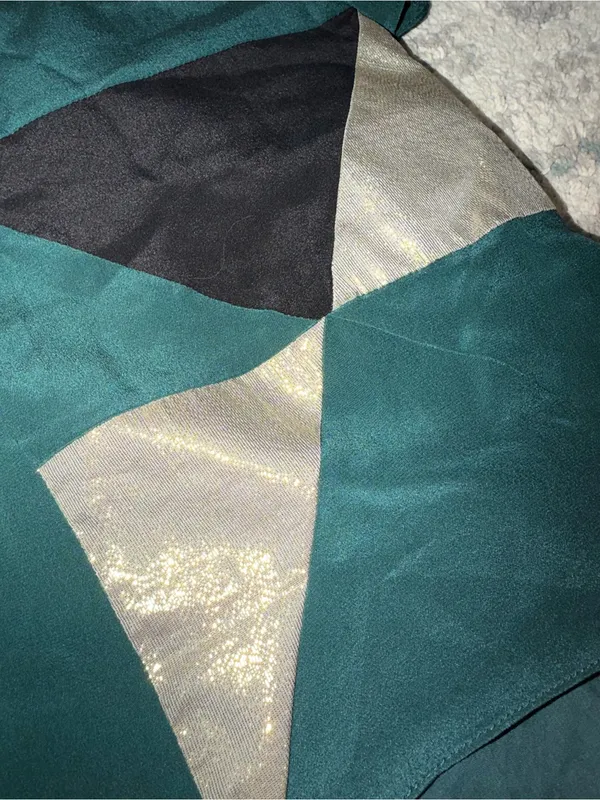 Line & Dot 100% Silk Geometric Shimmer Blouse Emerald Green XS - Image 3