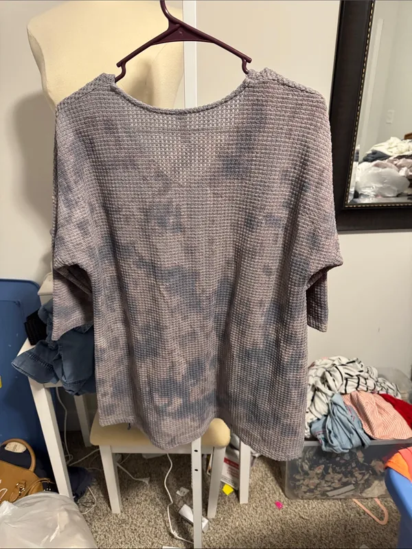 XCVI Mauve and Blue Waffle V-Neck Sweater - Image 4