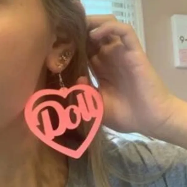 Foxy Glittery Pink “Doll” heart earrings - Image 4