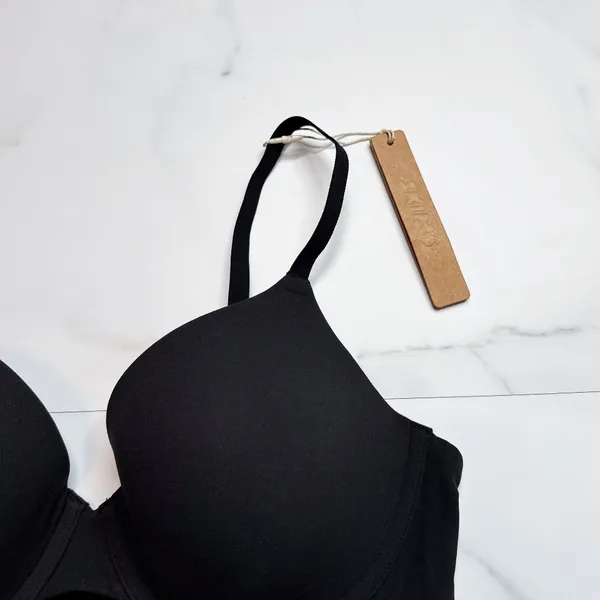NWT Skims Fits Everybody T-Shirt Bra - Image 2
