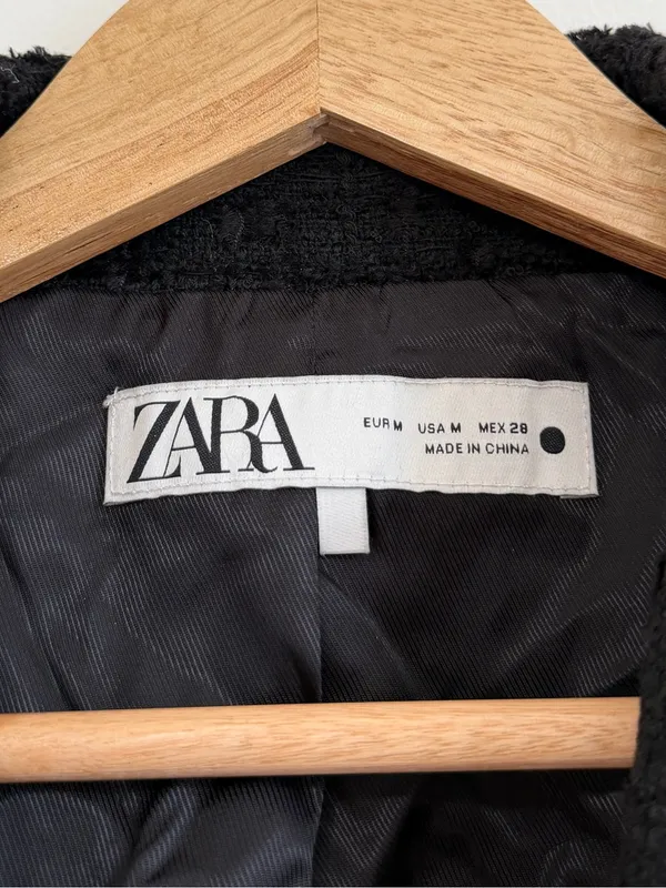 ZARA Tweed Black Blazer Size Medium Blogger Fav Minimalist Luxury Gold Buttons - Image 3