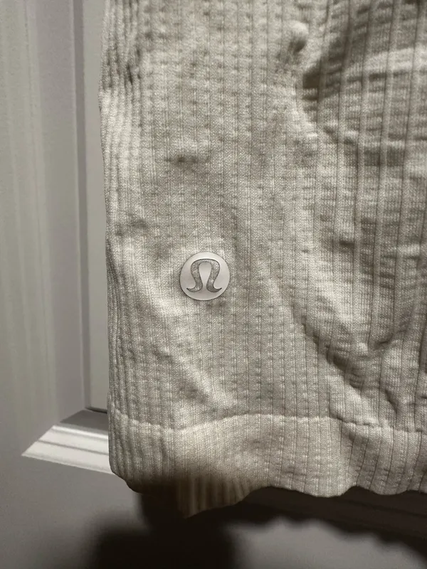 Lululemon Short Sleeve Top White - Image 3