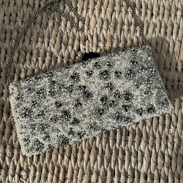 Aldo White Pearl Like beaded‎ purse Handbag Clutch 9" X 4" Chain Strap - Image 3