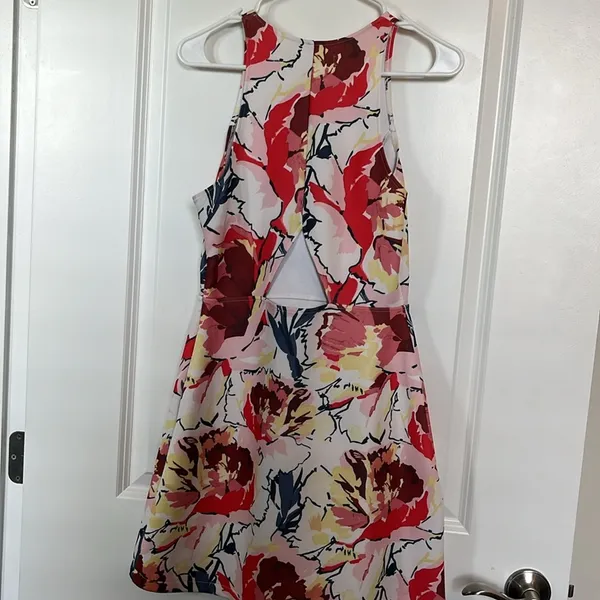 Abercrombie & Fitch Sleeveless Floral Fit & Flare Scuba Dress - Image 4
