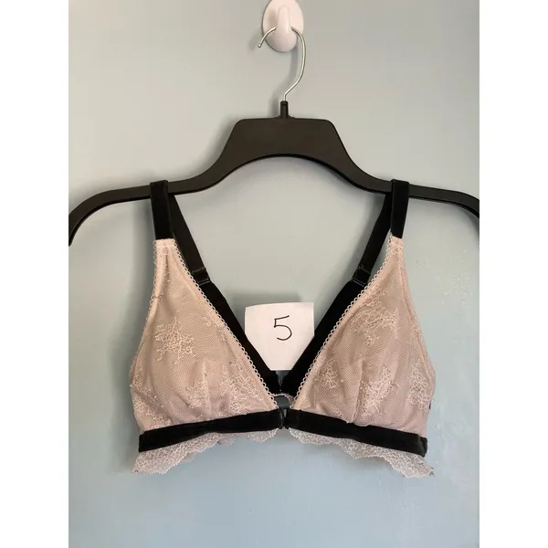 Victoria's Secret Bralette Small White and Black Velvet Trim Lace Feminine - Image 6