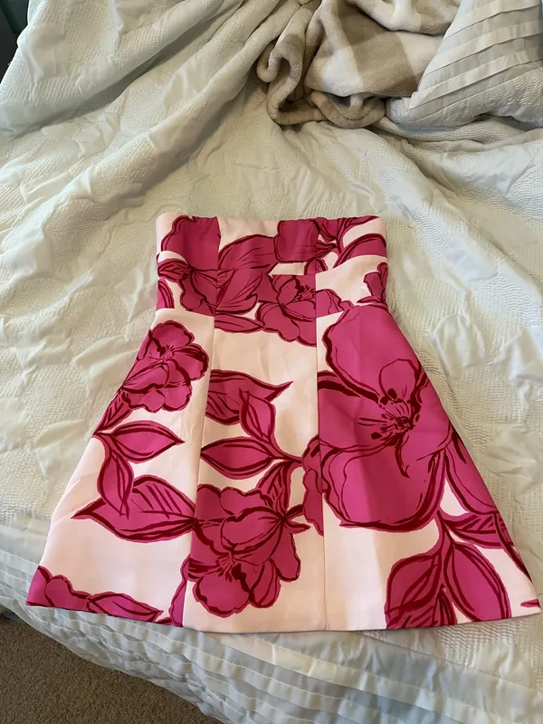Showpo Floral Pink Dress - Image 2