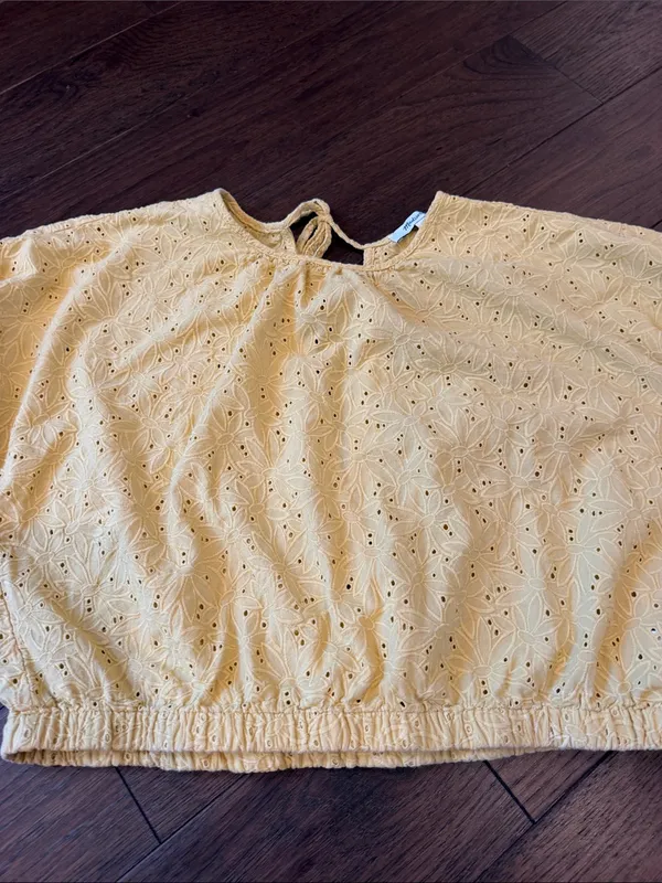 Madewell Eyelet Michele Bubble Top in Dream-On Daisies Yellow Medium - C70-004 - Image 4