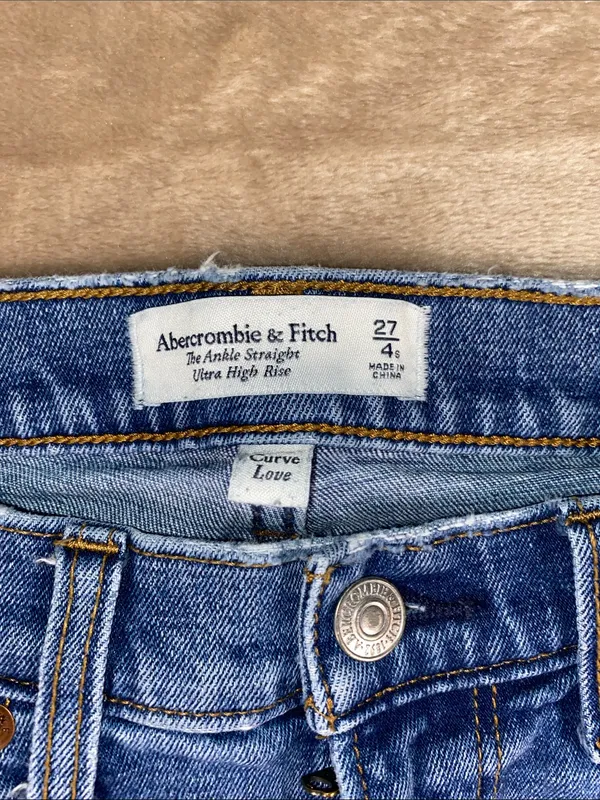 Abercrombie & Fitch High Rise Straight-Leg Medium Blue Jeans with slits - Image 2