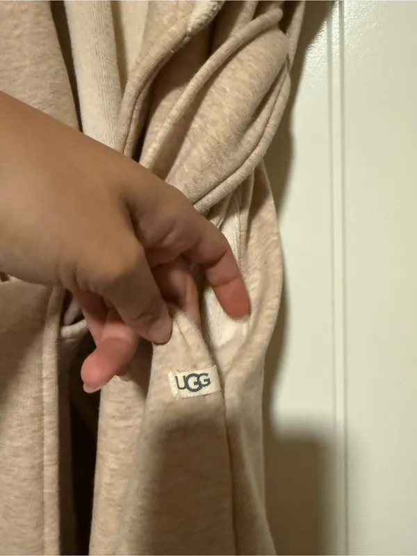 UGG Women's Robe in Light Beige - Image 4