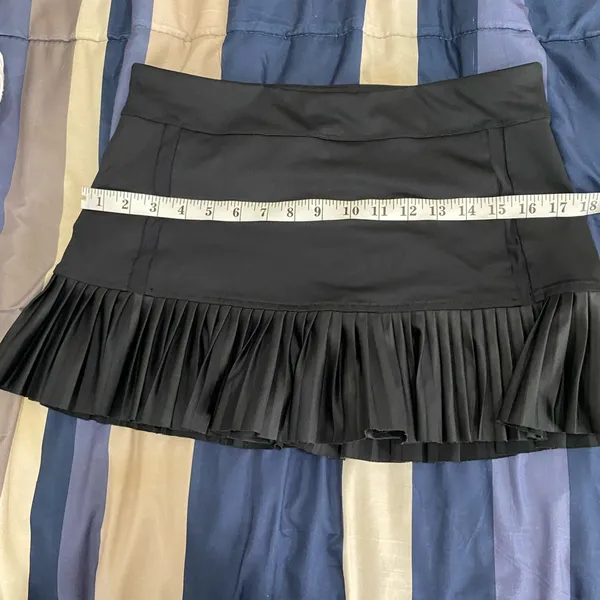 Inphorm Chic Black Pleated Mini Skort Size M - Image 6