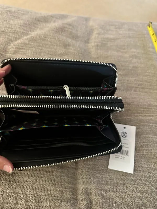 CLX by Christian Lacroix Brandy pebble double zipper wallet - Image 4