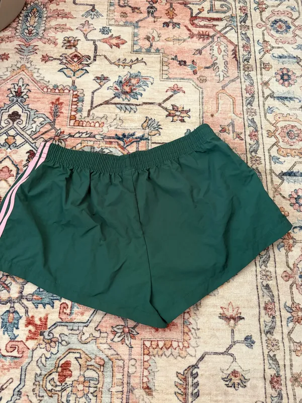 Green and pink athletic shorts Size L - Image 2