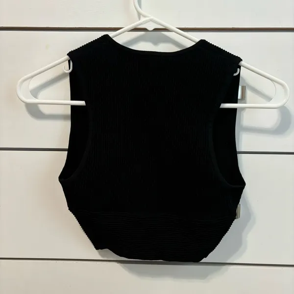Aritzia Babaton Black Ribbed Cropped Tank - Image 3