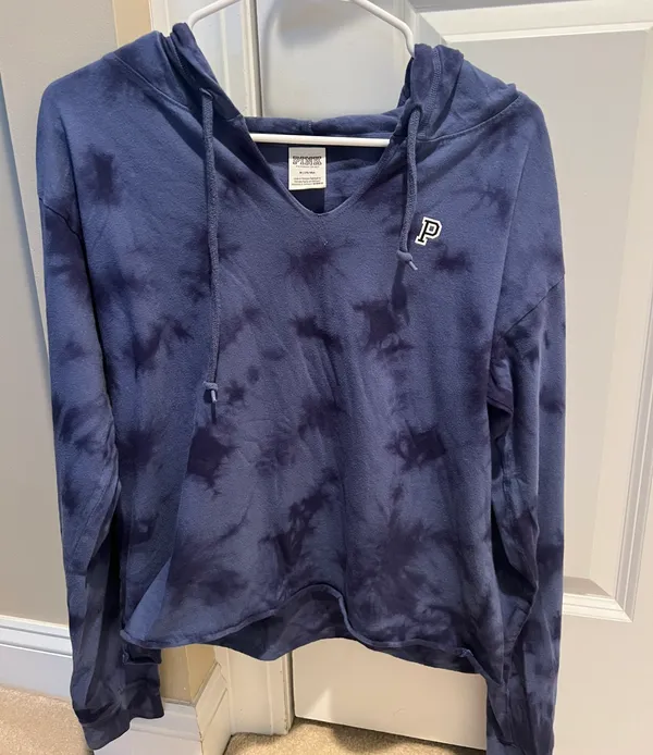 PINK Victoria’s Secret Hooded Long Sleeve - Image 3