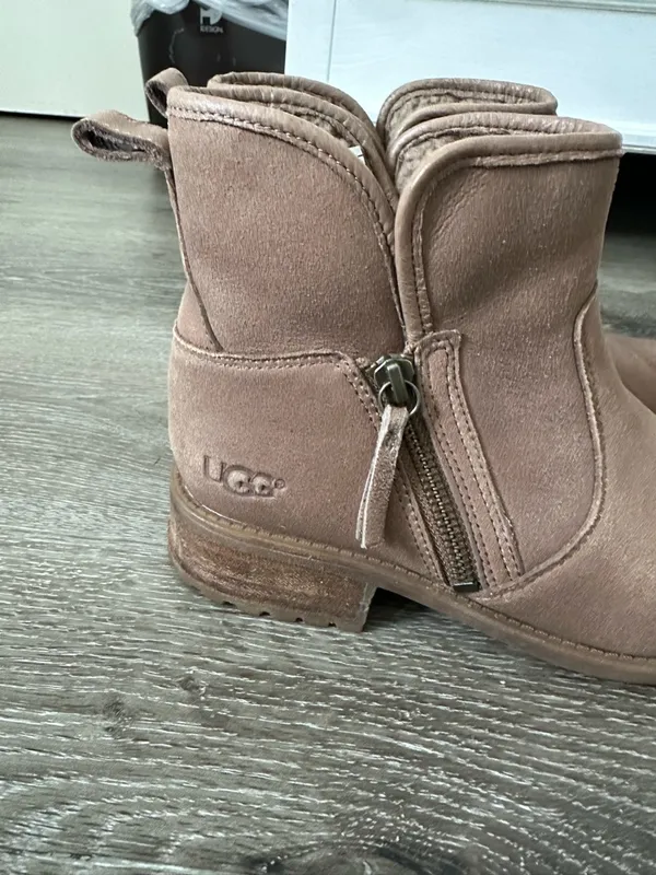 UGG Blush Taupe Ankle Boots with Shearling Lining - Image 5