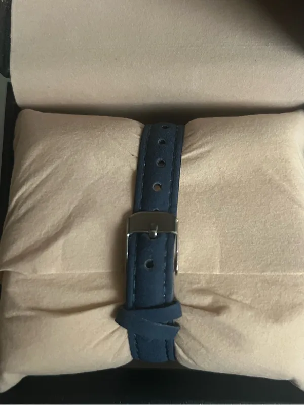 Women’s Round Rose Gold/White Navy Blue Leather Quartz Wrist Watch NWT - Image 3