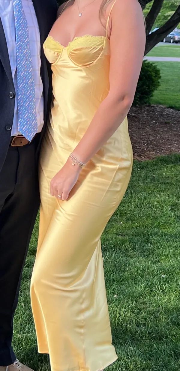 Yellow dress  - Image 3