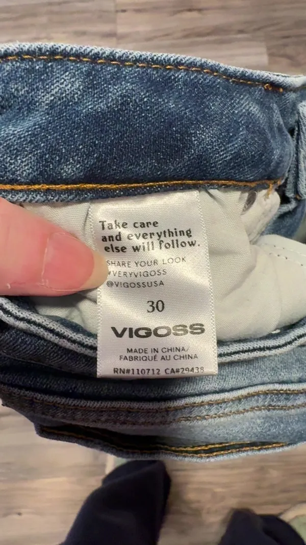 VIGOSS Essential Distressed Jeans - Image 5