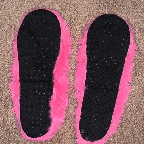 NWOT Pink Slippers Size 9.5 - Image 2