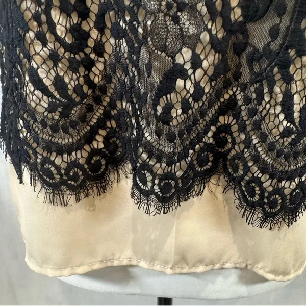 Bleuh ciel black lace overlay nude cami top size XS - Image 3