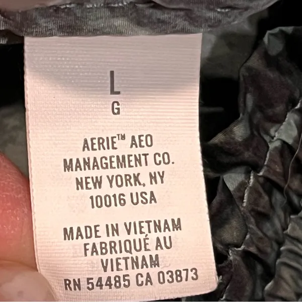 NEW Aerie Green Palm Leaf Print Nylon Athletic Shorts size Large - Image 7