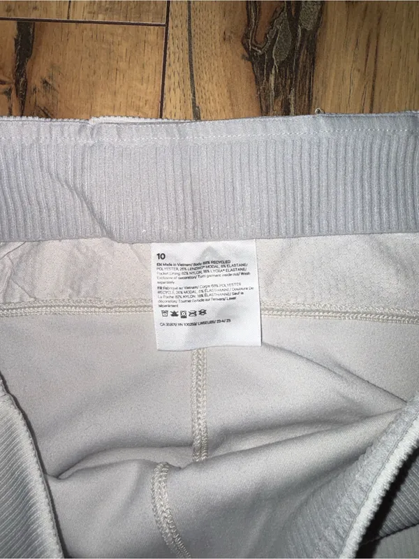 Cream ribbed Lululemon pants - Image 5