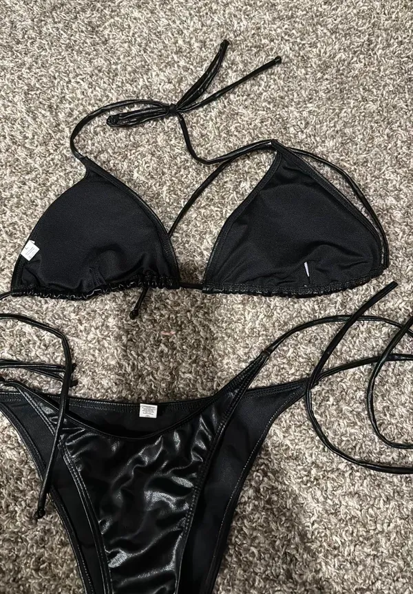 Amazon Leather bikini - Image 2