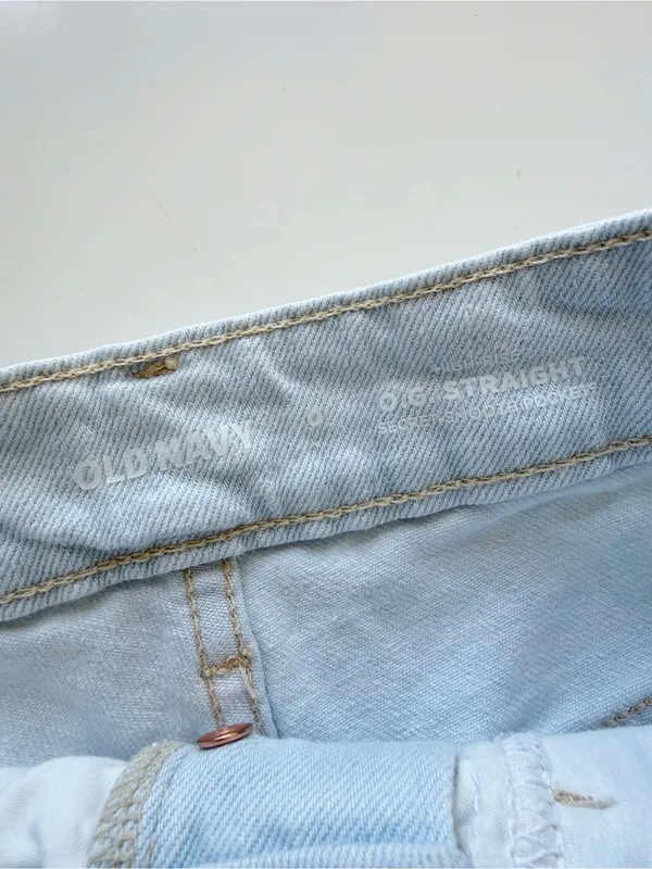 Old Navy High Rise O.G Straight Distressed Cut Off Jean Shorts Size 0 - Image 4