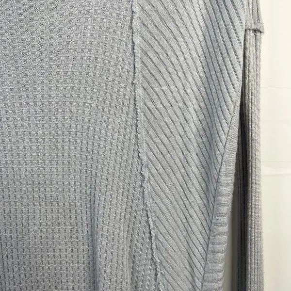 Free People Sz XS Ventura Thermal Top Waffle Knit‎ Long Sleeve Sky Blue High Low - Image 6