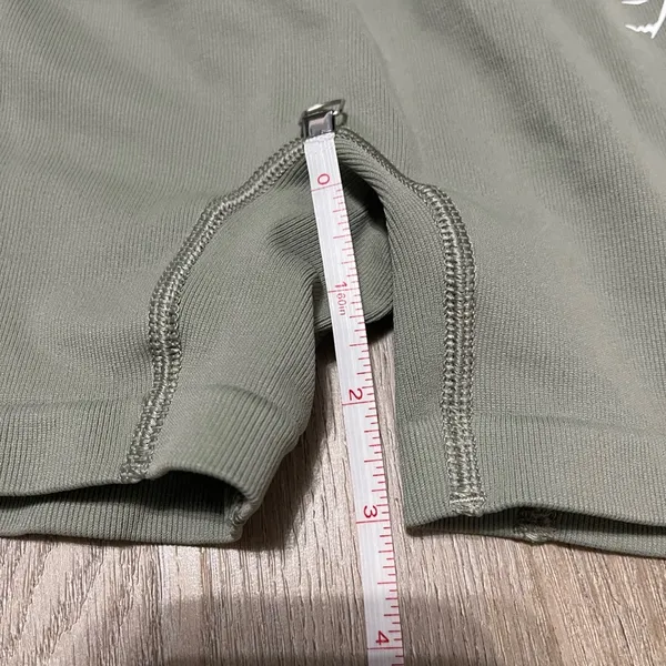 Gains Seamless Ripped Shorts - Image 11
